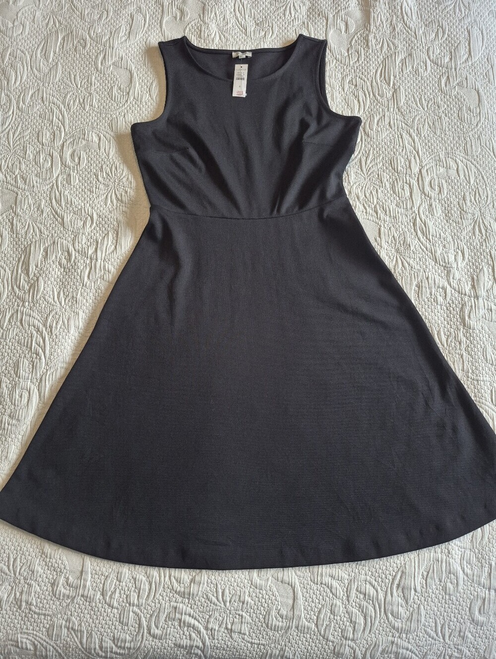 Talbot's women's size 4 black sleeveless dress New with tags no fade